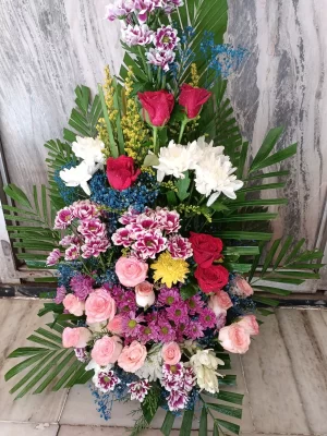 Majestic Color Burst Basket