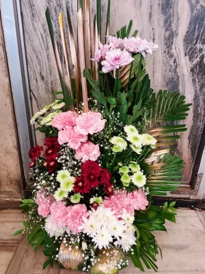 Pastel Harmony Flower Stand