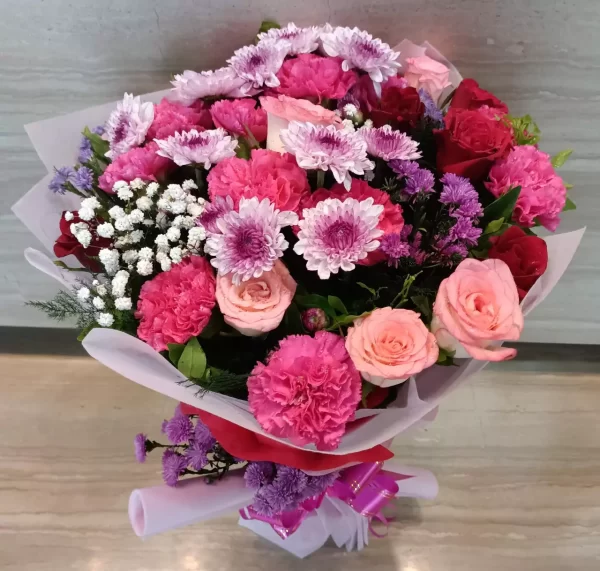 Elegant Mixed Flower Bouquet