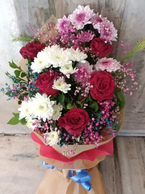 Red Roses & Chrysanthemums Hand Bouquet