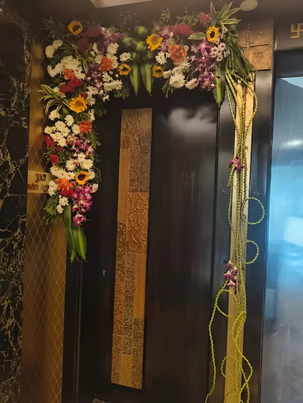 Elegant House Function Arrangement
